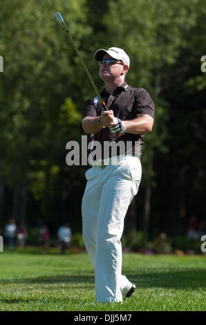 7. August 2010 - Verona, New York, Vereinigte Staaten von Amerika - 7. August 2010: Profi-Golfer RORY SABBATINI Uhren sein Schuss in der dritten Runde der Turning Stone Resort Championship spielte im Atunyote Golf Club in Verona, New York. Obligatorische Credit: Mark Konezny / Southcreek Global (Kredit-Bild: © Southcreek Global/ZUMApress.com) Stockfoto