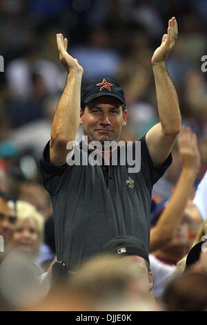 10. August 2010 - Houston, Texas, Vereinigte Staaten von Amerika - 10. August 2010: ein glückliches Astros Fan. Die Atlanta Braves besiegte die Houston Astros 4-2 im Minute Maid Park in Houston, Texas... Obligatorische Credit: Luis Leyva/Southcreek Global (Kredit-Bild: © Southcreek Global/ZUMApress.com) Stockfoto