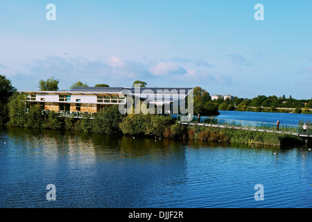 Naturschutzgebiet Attenborough Visitor Centre Zentrum und See Nottinghamshire East Midlands England Europa Stockfoto