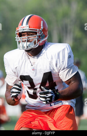 12. August 2010 - Berea, Ohio, Vereinigte Staaten von Amerika - 12. August 2010: Cleveland Browns Runningback CHRIS JENNINGS (34) während der Übungen in den Abend-Session die Cleveland Browns 2010 NFL-Trainingslager in Berea, OH.  Obligatorische Credit: Frank Jansky / Southcreek Global (Kredit-Bild: © Southcreek Global/ZUMApress.com) Stockfoto