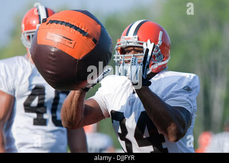 12. August 2010 - Berea, Ohio, Vereinigte Staaten von Amerika - 12. August 2010: Cleveland Browns Runningback CHRIS JENNINGS (34) während der Übungen in den Abend-Session die Cleveland Browns 2010 NFL-Trainingslager in Berea, OH.  Obligatorische Credit: Frank Jansky / Southcreek Global (Kredit-Bild: © Southcreek Global/ZUMApress.com) Stockfoto