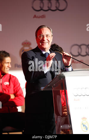 Madrid, Spanien. 28. November 2013. Real Madrid-Präsident Florentino Perez bei einer Audi und Real Madrid Werbe-Veranstaltung an der Hipodromo am 28. November 2013 in Madrid, Spanien-Credit: Madridismo Sl/Madridismo/ZUMAPRESS.com/Alamy Live News Stockfoto