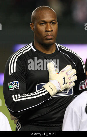 14. August 2010 - Carson, Kalifornien, Vereinigte Staaten von Amerika - 14. August 2010: Chivas USA Torwart (#22) ZACH THORNTON vor dem Start der CD Chivas USA Vs Seattle Sounders Spiel im Home Depot Center in Carson, Kalifornien. Die Sounders fuhr fort, Chivas USA binden mit einem Endstand von 0: 0. Obligatorische Credit: Brandon Parry / Southcreek Global (Kredit-Bild: © Southcreek Global/ZU Stockfoto