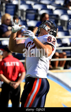 14. August 2010 - San Diego, California, Vereinigte Staaten von Amerika - 14. August 2010: Chicago Bears TE #82 GREG OLSEN wärmt sich vor dem Spiel Aktion gegen die San Diego Chargers. Die Bären verloren mit den Ladegeräten pre-Season Opener 25-10 im Qualcomm Stadium in San Diego, Kalifornien. Obligatorische Credit: Nick Morris / Southcreek Global (Kredit-Bild: © Southcreek Global/ZUMApress.com) Stockfoto