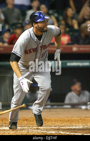 19. August 2010 - Houston, Texas, Vereinigte Staaten von Amerika - 19. August 2010: New York Mets Outfielder JEFF FRANCOEUR (12) mit der Wimper im neunten Inning. Die Houston Astros besiegten die New York Mets 3 - 2 bis 4-Spiel-Serie auf 2 Spiel im Minute Maid Park in Houston, Texas aufgeteilt. (Kredit-Bild: © Luis Leyva/Southcreek Global/ZUMApress.com) Stockfoto