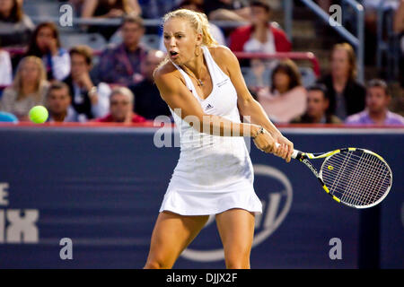 20. August 2010 - Montreal, Quebec, Kanada - CAROLINE WOZNIACKI (DEN) beim Rogers Cup, Viertelfinal-Action im Uniprix Stadium in Montreal, Quebec, Kanada. (Kredit-Bild: © Leon Switzer/Southcreek Global/ZUMApress.com) Stockfoto