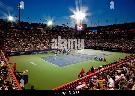 20. August 2010 - Montreal, Quebec, Kanada - Sonnenuntergang beim Rogers Cup Viertelfinal-Aktion im Uniprix Stadium in Montreal, Quebec, Kanada. (Kredit-Bild: © Leon Switzer/Southcreek Global/ZUMApress.com) Stockfoto