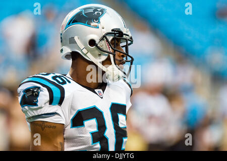 21. August 2010 - Durham, NC, USA - 21. August 2010: Carolina Panthers Cornerback Robert McClain (36) bei Bank of America Stadium, Charlotte NC. Obligatorische Credit: Mark Abbott / Southcreek Global (Kredit-Bild: © Mark Abbott/Southcreek Global/ZUMApress.com) Stockfoto