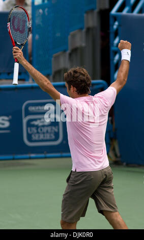 22. August 2010 - Cincinnati, Ohio, USA - ROGER FEDERER gewinnt das Tennisturnier 2010 West- und Südeuropa Finanzgruppe (Kredit-Bild: © Andrew Patron/ZUMApress) Stockfoto