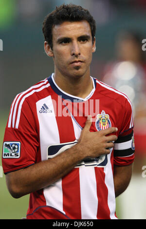 29. August 2010 - Carson, Kalifornien, Vereinigte Staaten von Amerika - Chivas USA Verteidiger (#13) ging JONATHAN BORNSTEIN vor dem Start von CD Chivas USA Vs DC United Spiel im Home Depot Center, Chivas USA auf United mit einem Score von 1-0 zu besiegen. (Kredit-Bild: © Brandon Parry/Southcreek Global/ZUMApress.com) Stockfoto