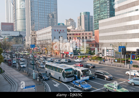 Mittleren Xizang Road in Huangpu District, Shanghai, China Stockfoto