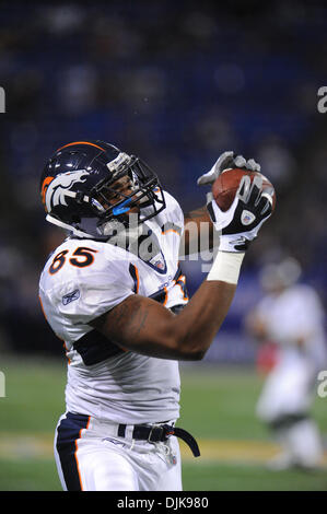 Sep 02, 2010 - Minneapolis, Minnesota, Vereinigte Staaten von Amerika - Denver Broncos-Tight-End Marquez Branson #85 wärmt vor der NFL Football-Spiel zwischen den Denver Broncos und die Minnesota Vikings im Mall of America Field.  Die Wikinger besiegte die Broncos 31-24. (Kredit-Bild: © Marilyn Indahl/Southcreek Global/ZUMApress.com) Stockfoto