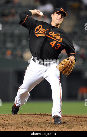 Sep 03, 2010 - Baltimore, Maryland, Vereinigte Staaten von Amerika - Baltimore Orioles Entlastung Krug Jim Johnson (43) macht einen Platz während der neunten Inning der Freitag Abend Spiel gegen die Tampa Bay Rays at Camden Yards in Baltimore, Maryland. Die Tampa Bay Rays besiegte der Baltimore Orioles 4-1. (Kredit-Bild: © Russell Tracy/Southcreek Global/ZUMApress.com) Stockfoto