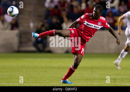 8. September 2010 - Bridgeview, Illinois, Vereinigte Staaten von Amerika - Chicago Fire nach vorne Patrick Nyarko (#14) spielt Ball während der MLS-Spiel zwischen den Chicago Fire und Toronto FC im Toyota Park in Bridgeview, Illinois. Das Feuer und Toronto FC zu einem 0: 0 gespielt zu binden. (Kredit-Bild: © Geoffrey Siehr/Southcreek Global/ZUMApress.com) Stockfoto