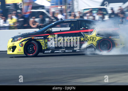 10. September 2010 - Sonoma, California, Vereinigte Staaten von Amerika - Tanner Foust im Rockstar Scion tC während der Formula Drift Veranstaltung Point of Impact auf dem Infineon Raceway. (Kredit-Bild: © Matt Cohen/Southcreek Global/ZUMApress.com) Stockfoto