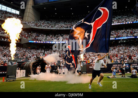 12. September 2010 - Houston, Texas, Vereinigte Staaten von Amerika - The Houston Texans eröffnet ihre 2010 Saison mit einem Spiel gegen die Indianapolis Colts. Die Texaner gegen die Colts 34-24. (Kredit-Bild: © Jerome Miron/Southcreek Global/ZUMApress.com) Stockfoto