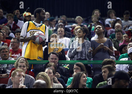 17. September 2010 kehrt zurück - Seattle, Washington, USA - die All-Frau Seattle Storm Basketball-Team in ihrer Heimatstadt nach einem Sieg über Traum 87-84 zu ihrem 2. WNBA Titel gewinnen. (Kredit-Bild: © Jordan Stead/ZUMApress.com) Stockfoto