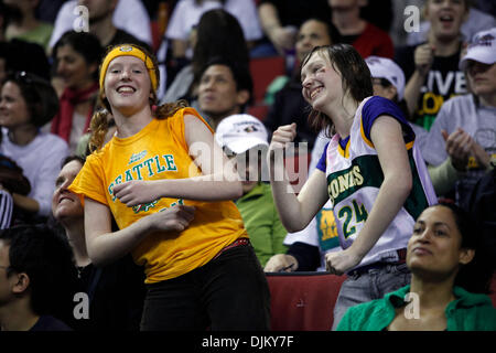 17. September 2010 kehrt zurück - Seattle, Washington, USA - die All-Frau Seattle Storm Basketball-Team in ihrer Heimatstadt nach einem Sieg über Traum 87-84 zu ihrem 2. WNBA Titel gewinnen. (Kredit-Bild: © Jordan Stead/ZUMApress.com) Stockfoto