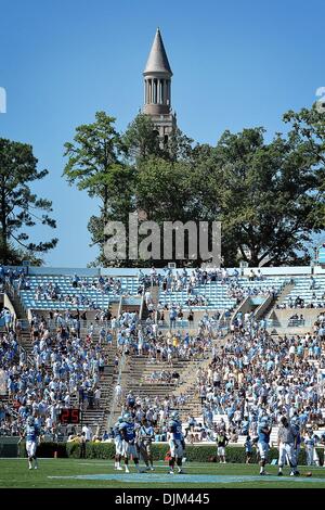 18. September 2010 - Chapel Hill, North Carolina, Vereinigte Staaten von Amerika - North Carolina Fans Kenan Stadium in Chapel Hill, North Carolina. Georgia Tech besiegte North Carolina Tar Heels 30-24 (Credit-Bild: © Anthony Barham/Southcreek Global/ZUMApress.com) Stockfoto