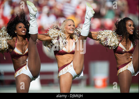 Sept. 19, 2010 - Landover, Maryland, Vereinigte Staaten von Amerika - Washington Redskins Cheerleader beim NFL-Spiel bei FedEx Field. (Kredit-Bild: © Roland Pintilie/Southcreek Global/ZUMApress.com) Stockfoto
