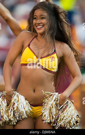 Sept. 19, 2010 - Landover, Maryland, Vereinigte Staaten von Amerika - Washington Redskins Cheerleader beim NFL-Spiel bei FedEx Field. (Kredit-Bild: © Roland Pintilie/Southcreek Global/ZUMApress.com) Stockfoto