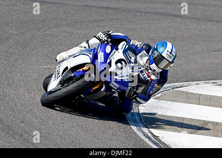 25. September 2010 - Birmingham, Al, Vereinigte Staaten von Amerika - Tommy Aquino (6) während des AMA Pro Daytona SportBike-Rennens im Barber Motorsports Park. (Kredit-Bild: © Jason Clark/Southcreek Global/ZUMApress.com) Stockfoto