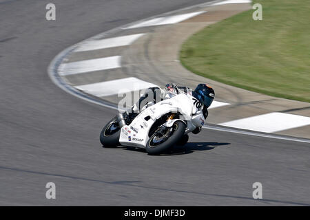 25. September 2010 - Birmingham, Al, Vereinigte Staaten von Amerika - David Gaviria (700) während der AMA Pro Supersport-Rennen im Barber Motorsports Park. (Kredit-Bild: © Jason Clark/Southcreek Global/ZUMApress.com) Stockfoto