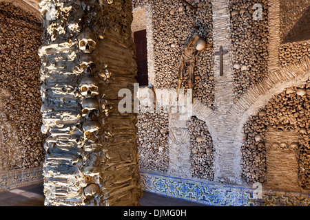 Kapelle der Knochen, Kirche des Hl. Franziskus, Evora, Portugal, Europa Stockfoto