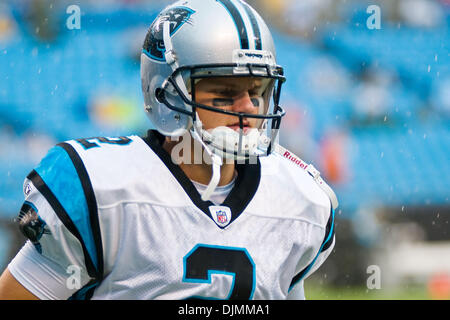 26. September 2010 - Charlotte, North Carolina, Vereinigte Staaten von Amerika - Carolina Panthers quarterback Jimmy Clausen (2) die Bengal schlagen die Panthers 20-7 bei Bank of America Stadium, Charlotte NC. (Kredit-Bild: © Mark Abbott/Southcreek Global/ZUMApress.com) Stockfoto