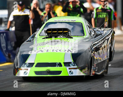 26. September 2010 - Ennis, Texas, Vereinigte Staaten von Amerika - Alexix De Joria # 710, TAFC, macht einen Lauf bei den O'Reilly Fall Nationals in Texas Motorplex in Ennis / Texas statt. (Kredit-Bild: © Dan Wozniak/Southcreek Global/ZUMApress.com) Stockfoto