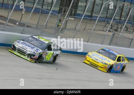 26. September 2010 - Dover. Landkreis: Andere, Delaware, Vereinigte Staaten von Amerika - mit 210 runden abgeschlossene Jimmie Johnson #48 führt das Sprint-Cup-Rennen auf dem Dover International Speedway in Dover, Delaware. (Kredit-Bild: © Saquan Stimpson/Southcreek Global/ZUMApress.com) Stockfoto