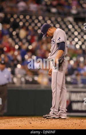 30. September 2010 - Kansas City, Missouri, Vereinigte Staaten von Amerika - Tampa Bay Rays Start Krug Matt Garza (22) während am Donnerstag Baseball-Spiel zwischen den Kansas City Royals und die Tampa Bay Rays im Kauffman Stadium in Kansas City, Missouri. Die Royals besiegte die Strahlen 3-2. (Kredit-Bild: © James Allison/Southcreek Global/ZUMApress.com) Stockfoto