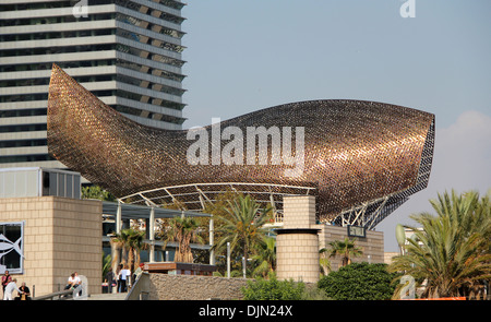 Gehrys Fisch am Port Olimpic Barcelona Stockfoto