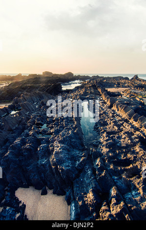 Aussicht auf die wunderschöne Küste von Sagres, Portugal, in Castelejo Strand. Stockfoto