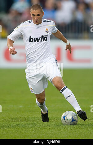 7. August 2009: Real Madrid weiterleiten Karim Benzema #19 in Aktion während einer FIFA internationale Freundschaftsspiel zwischen Real Madrid und Toronto FC im BMO Field in Toronto... Real Madrid gewann 5: 1. (Kredit-Bild: © Southcreek Global/ZUMApress.com) Stockfoto