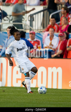 7. August 2009: Real Madrid Verteidiger Royston Ricky Drenthe #15 in Aktion während einer internationalen FIFA Freundschaftsspiel zwischen Real Madrid und Toronto FC im BMO Field in Toronto... Real Madrid gewann 5: 1. (Kredit-Bild: © Southcreek Global/ZUMApress.com) Stockfoto