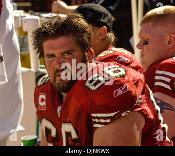 Sep 21, 2008 - San Francisco, Kalifornien - San Francisco 49ers Vs Detroit Lions im Monster PARK Sonntag, 21. September 2008. San Francisco 49ers zentrieren Eric Heitmann auf den Seiten Linien. (Kredit-Bild: © Al Golub/ZUMApress.com) Stockfoto