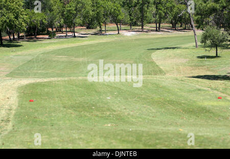 HT 304362 repo oak 2 der 4. MIKE RIESENJUBEL |   Zeiten. (08.04.2009 SPRING HILL--die Aussicht vom Abschlag am Loch Nr. 13 im Oak Hills Golf Club. Die 20-30 Steigung auf das Fairway zu sehen. (Kredit-Bild: © St. Petersburg Times / ZUMA Press) Stockfoto