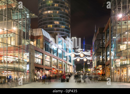 Weihnachtsbeleuchtung an der Bullring Shopping Centre, Birmingham, England, UK Stockfoto