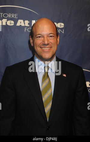 7. November 2008 - Manhattan, New York, USA - ARI FLEISCHER. Joe Torre beherbergt "Sicher zu Hause Foundation" Gala am Pier 60, Chelsea Piers.  (Kredit-Bild: © Bryan Smith/ZUMA Press) Einschränkungen: * New York City Zeitungen Rechte heraus * Stockfoto