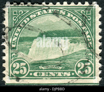 USA - ca. 1922: Briefmarken gedruckt in USA, Shows, die Niagarafälle, ca. 1922 Stockfoto