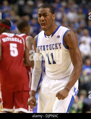 12. März 2010 - Nashville, Kentucky, USA - Kentucky John Wall stieß einen Schrei als führte er ein Kentucky ausführen, geben sie die zweite Hälfte führen wie Kentucky Alabama auf Dienstag, 2. März 2010 in Nashville, TN. Foto von Mark Cornelison gespielt | Personal. (Kredit-Bild: © Lexington Herald-Leader/ZUMApress.com) Stockfoto