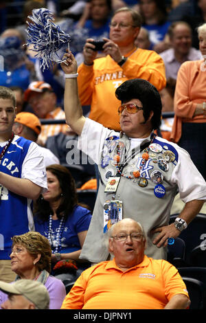 12. März 2010 - Nashville, Kentucky, USA - Elvis war in dem Gebäude sportliche seine blauen UK als Kentucky Alabama 73-67 auf Dienstag, 2. März 2010 in Nashville, TN. Foto von Mark Cornelison besiegte | Personal. (Kredit-Bild: © Lexington Herald-Leader/ZUMApress.com) Stockfoto