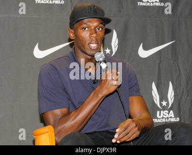 23. April 2010 trifft sich die Presse auf einer Pre-Race-Pressekonferenz in Philadelphia - Philadelphia, Pennsylvania, USA - USA olympische Gold Medalist USAIN BOLT. Schraube wird für Team Jamaika in den USA vs. The World 4 x 100 an der Penn Relays ausgeführt werden.  (Kredit-Bild: © Ricky Fitchett/ZUMA Press) Stockfoto