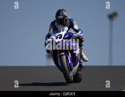 15. Mai 2010 - Sonoma, Kalifornien, USA - Yamaha JOSH HAYES gewinnt seine zweite SuperBike-Rennen auf dem Infineon Raceway. (Kredit-Bild: © William G Mancebo/ZUMApress.com) Stockfoto