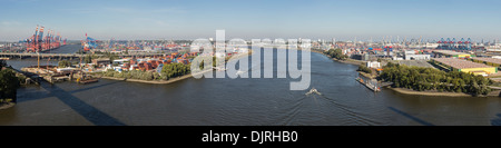 Blick über den Hamburger Hafen aus Köhlbrandbridge, Hamburg, Deutschland, Europa Stockfoto