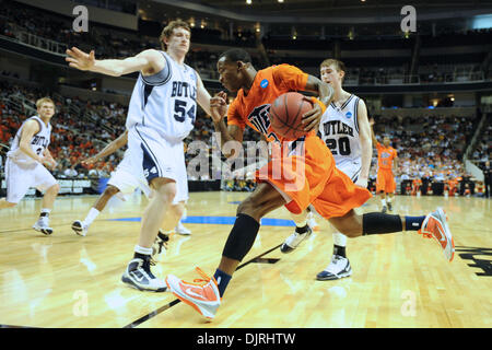 18. März 2010 - San Jose, Kalifornien, USA - 18. März 2010: UTEP Wache JR Randy Culpepper (3) fährt die Grundlinie während der Öffnungszeiten Runde spielen in der Region West zwischen die Butler Bulldogs und die University of Texas-El Paso Bergleute im HP Pavilion in San Jose, Kalifornien. (Kredit-Bild: © Matt Cohen/Southcreek Global/ZUMApress.com) Stockfoto