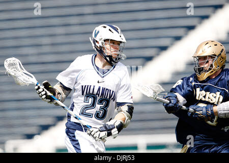 3. April 2010 - Philadelphia, Pennsylvania, USA - 3. April 2010: Villanova Mittelfeld Paul Webber (23) während der Spielaktion Steigung zwischen der Fighting Irish von Notre Dame und die Villanova Wildcats in Villanova Stadium in Villanova, Pennsylvania statt.  Die Wildcats besiegten die Fighting Irish 9-8. (Kredit-Bild: © Alex Cena/Southcreek Global/ZUMApress.com) Stockfoto