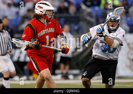 17. April 2010 - Baltimore, Maryland, USA - 17. April 2010: Maryland Attackman Grant Catalino (1) während der Lacrosse Spielaktion am Smartlink Day Rivalen M & T Bank Stadium in Baltimore, Maryland statt.  Die Maryland Warften besiegte die Hopkins Blue Jays 10-9. (Kredit-Bild: © Alex Cena/Southcreek Global/ZUMApress.com) Stockfoto