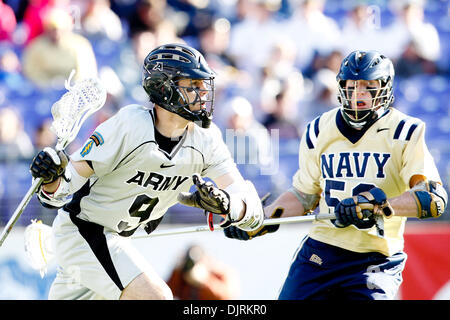 17. April 2010 - Baltimore, Maryland, USA - 17. April 2010: während Lacrosse Spielaktion am Smartlink Day Rivalen M & T Bank Stadium in Baltimore, Maryland statt.  Army Black Knights besiegte die Navy Midshipmen 7-6. (Kredit-Bild: © Alex Cena/Southcreek Global/ZUMApress.com) Stockfoto